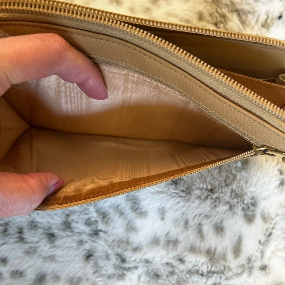 Chanel Caviar Zippy Wallet